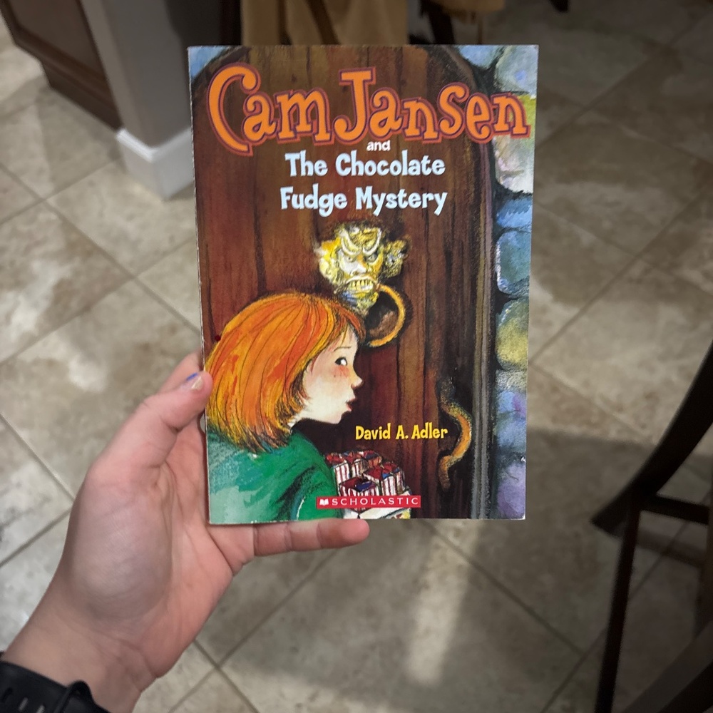 Books - Picture 5 of 6